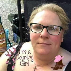 Meet your Posher, Abigail